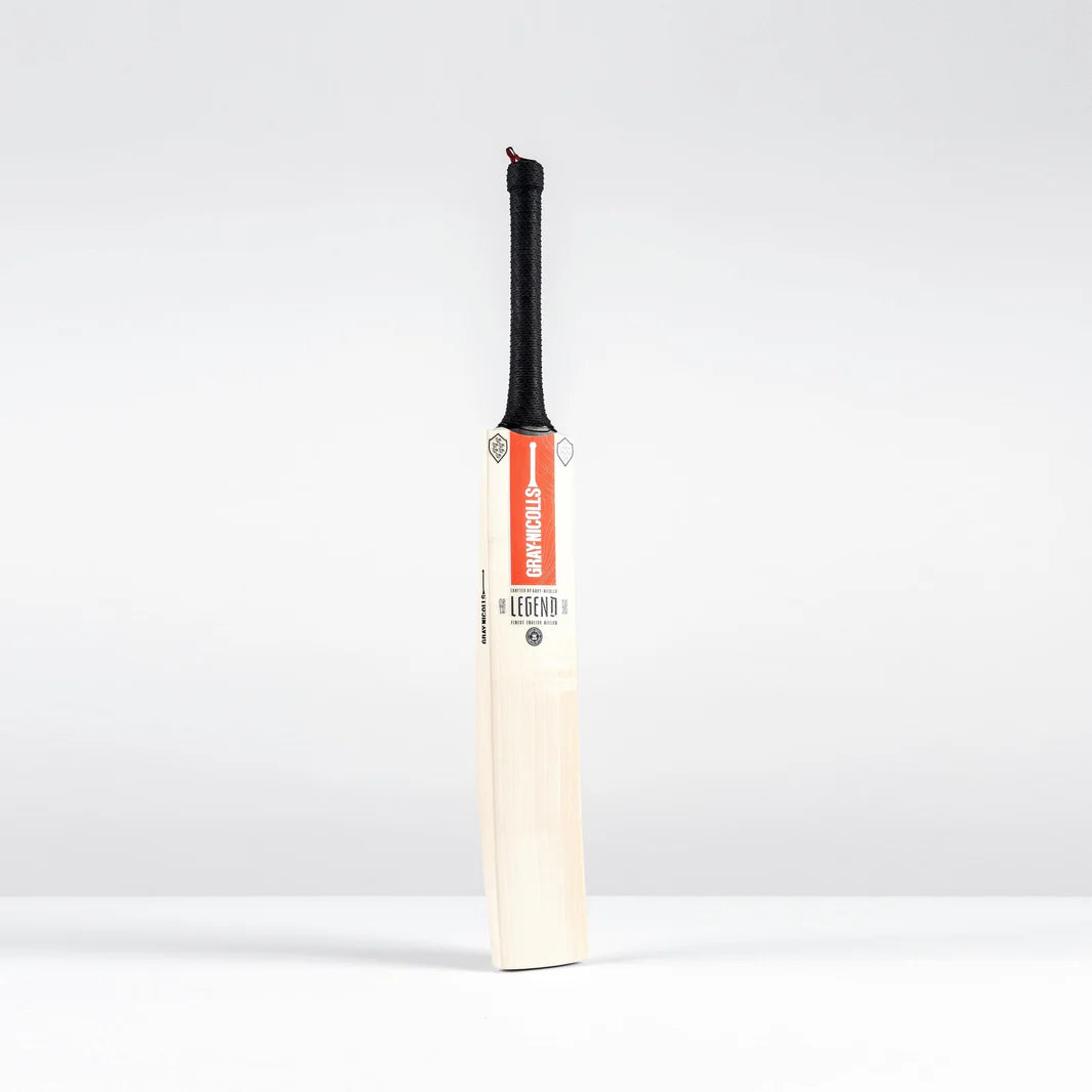 Gray-Nicolls Legend Silver Edition Junior Cricket Bat