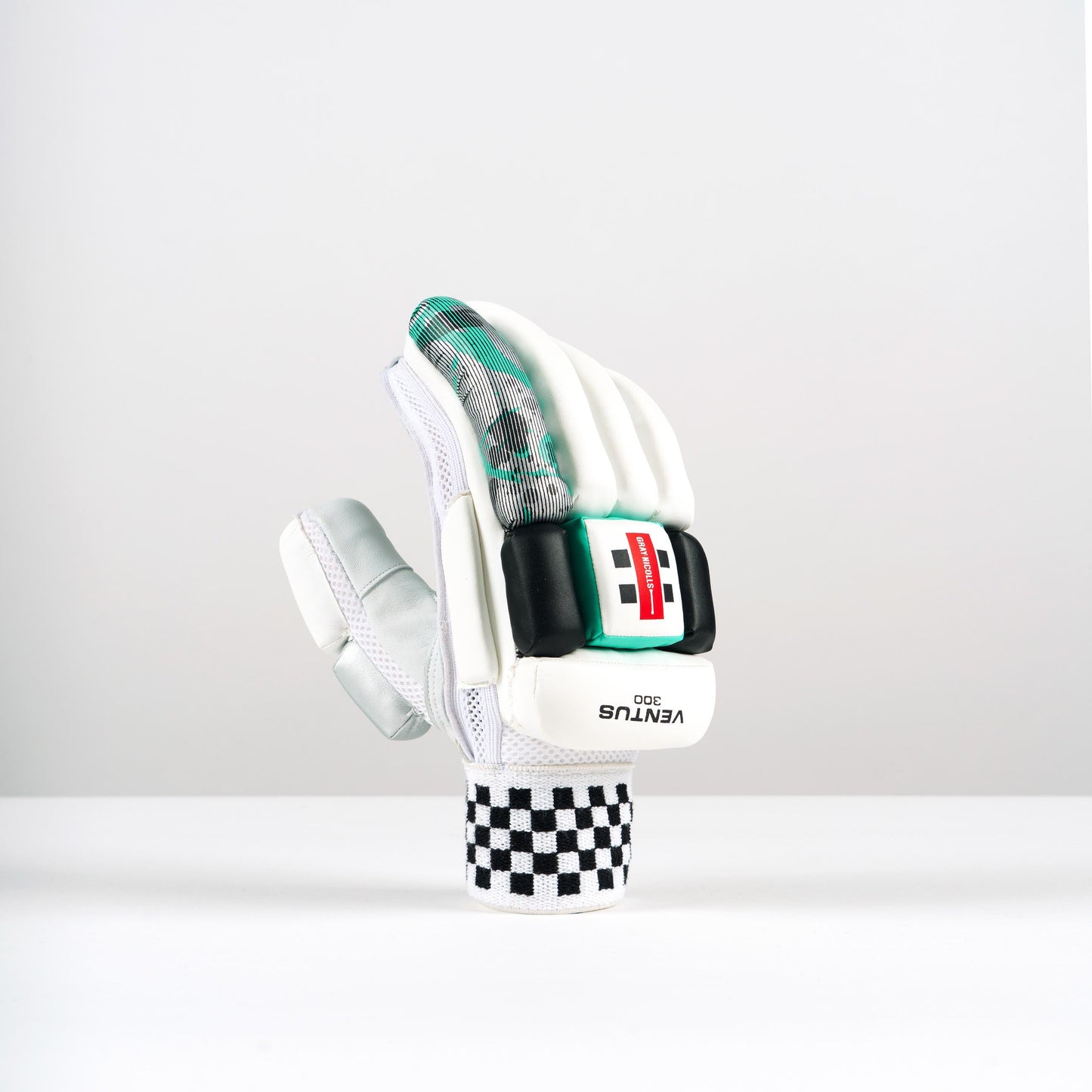 Gray-Nicolls Ventus 1.0 300 Glove